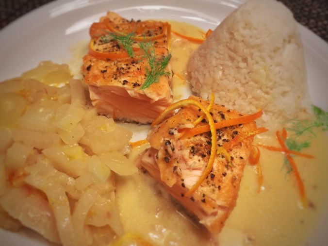 Lachs Gemüse und Reis