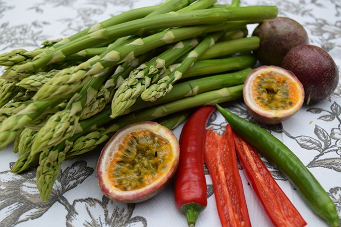 Grüner Spargel mit Maracuja 