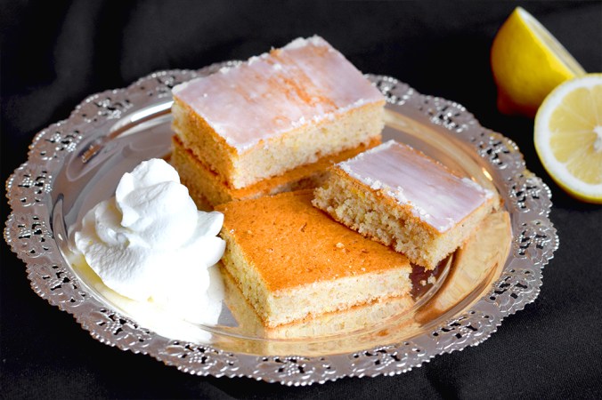 Saftiger Zitronenkuchen