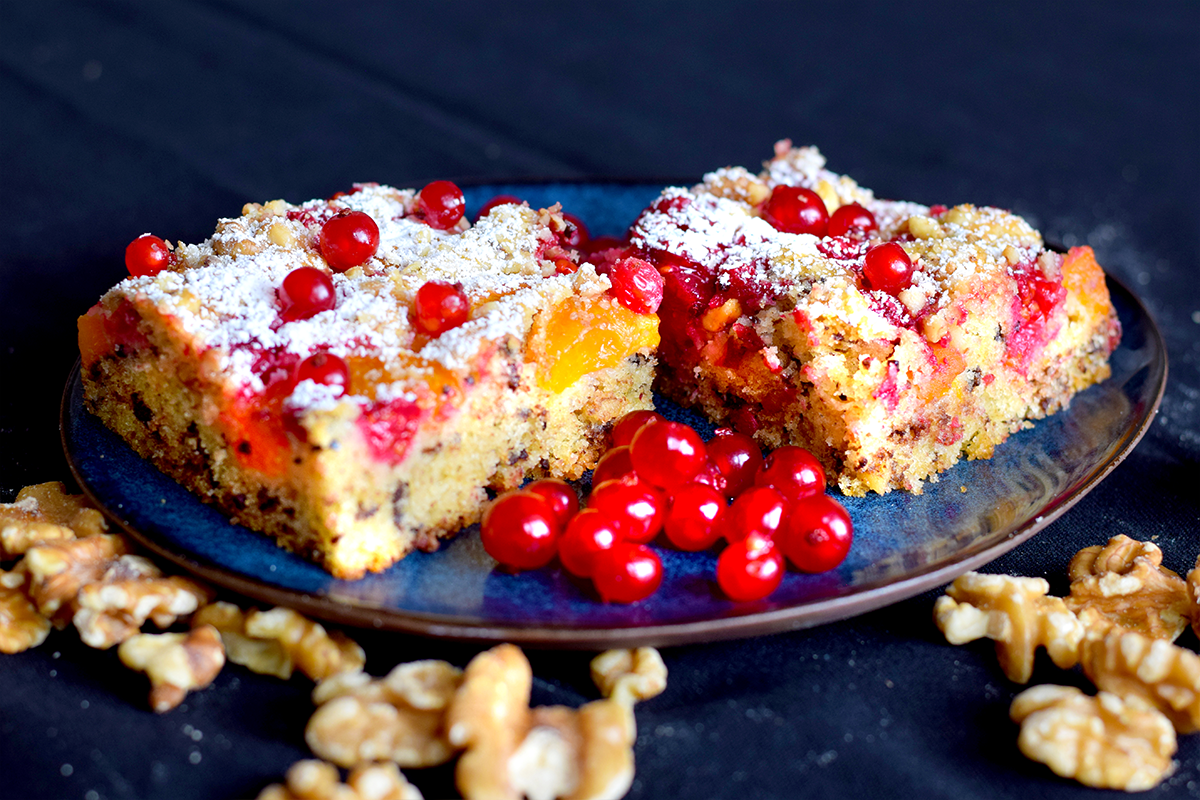 Johannisbeer-Aprikosenkuchen