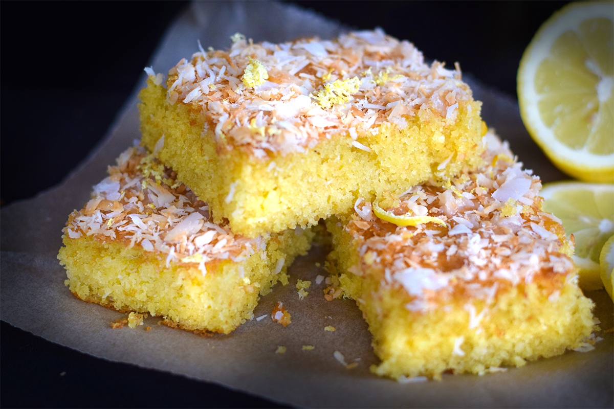 Lemon-coconutcake